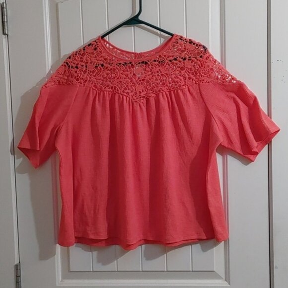 APT 9 red orange crochet lace top shirt blouse cropped short sleeves Medium - Picture 1 of 6